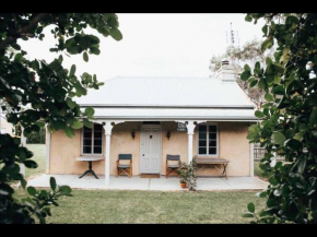 Pooh Corner, Cottage, Robe